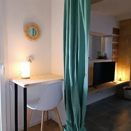 Apartment Immeuble Centre *
